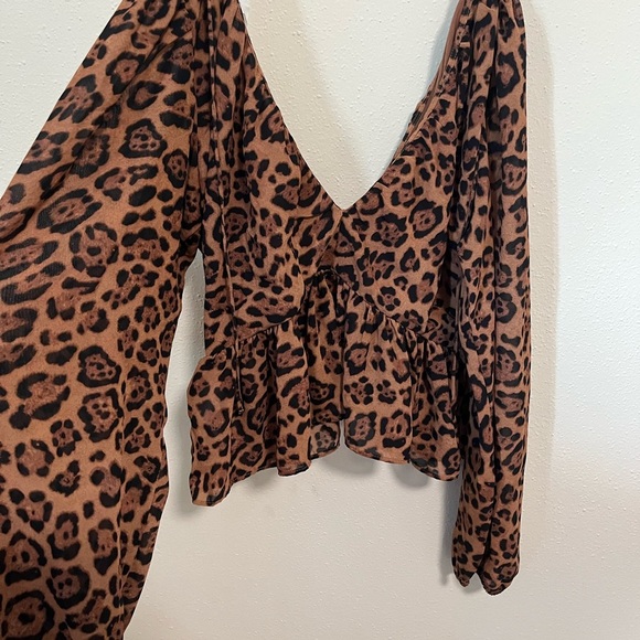H&M Brown Leopard Print Blouse - Picture 4 of 6